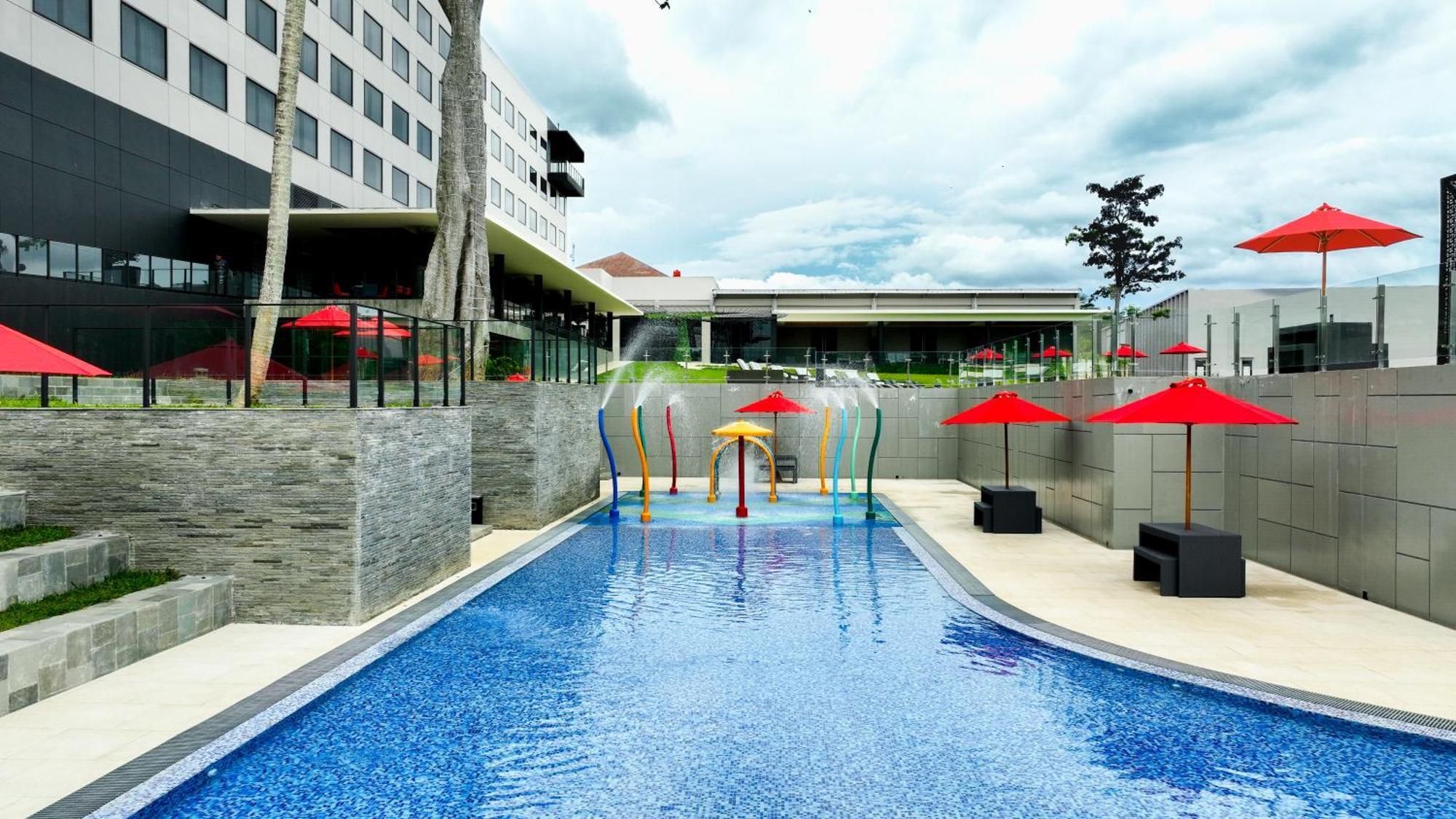 Hotel Aston & Convention Center Serang